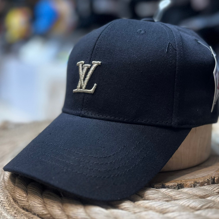 کلاه نقابدار بیسبالی LV